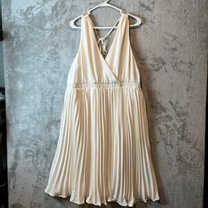 Torrid Marilyn Monroe Midi Surplice Tie Back Dress V-Neck No Sleeves Size 1X New